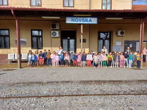 “Cvjetići“ i “Žirafice“ u posjeti Željezničkom kolodvoru