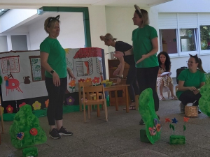 PREDSTAVA ''NEPOSLUŠNO MAČE''