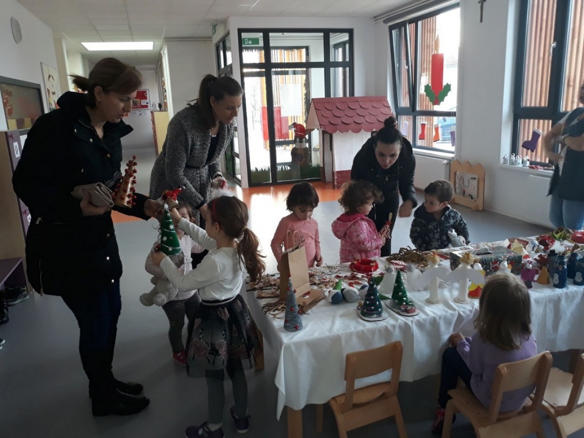 HUMANITARNA BOŽIĆNA PRODAJA